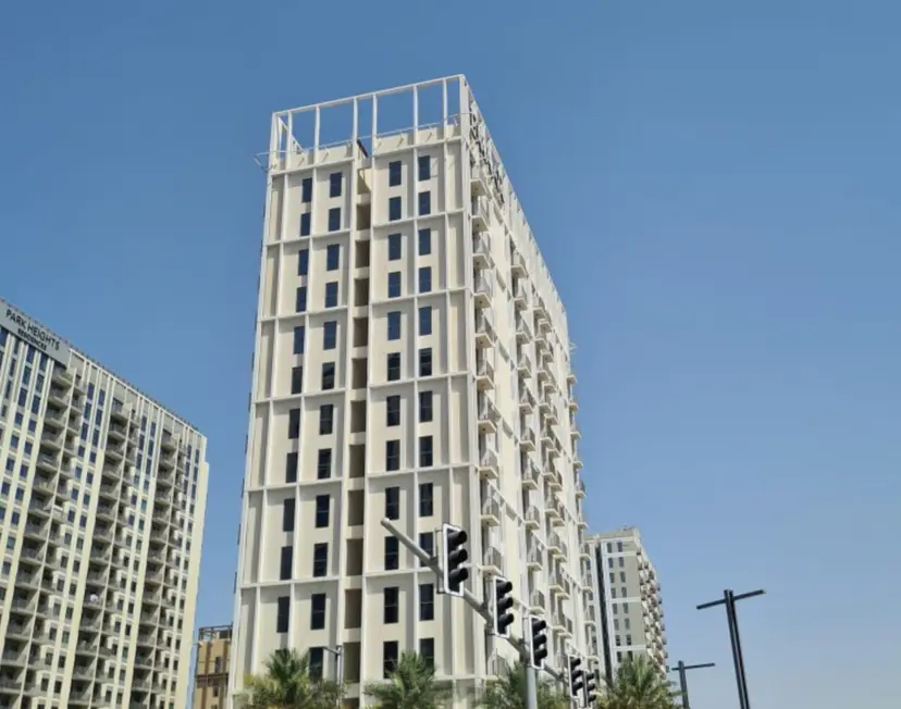 Enchanting 1-Bedroom Apartment in Socio Tower — Dubai Hills — photo 39