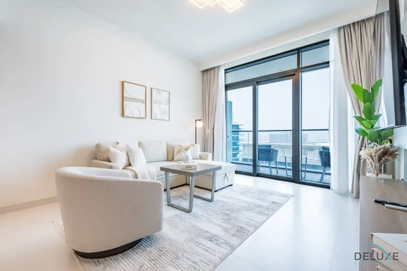 Charming 1-Bedroom Apartment at Marina Vista Tower 2 — Emaar Beachfront — photo 1