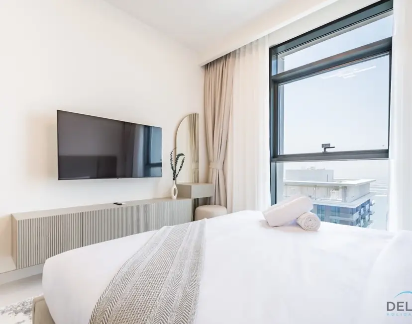 Charming 1-Bedroom Apartment at Marina Vista Tower 2 — Emaar Beachfront — photo 27