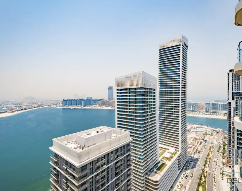 Charming 1-Bedroom Apartment at Marina Vista Tower 2 — Emaar Beachfront — photo 7