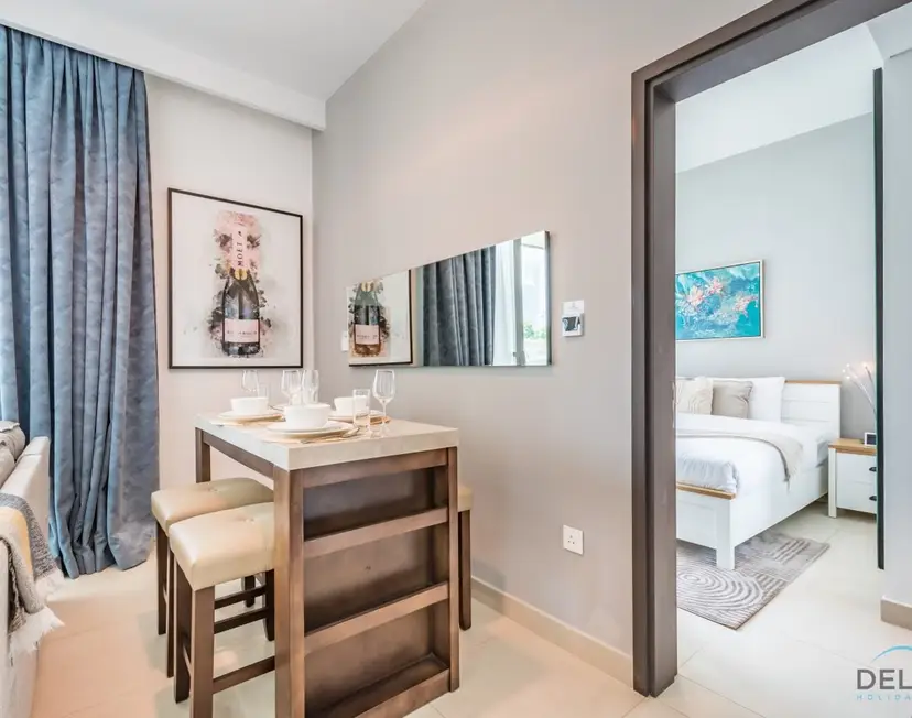 Charming 1-Bedroom Apartment — Downtown Dubai — photo 13