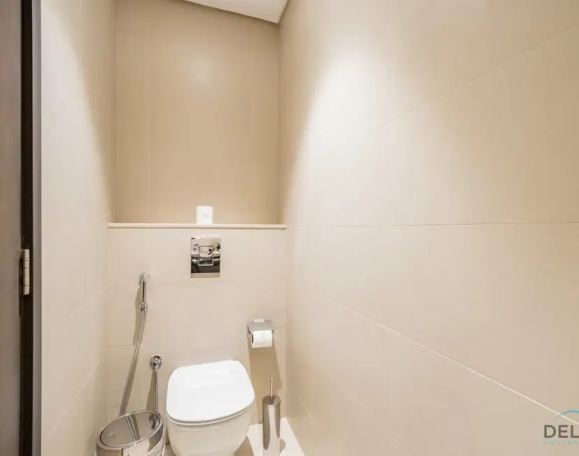 Charming 1-Bedroom Apartment — Downtown Dubai — photo 22