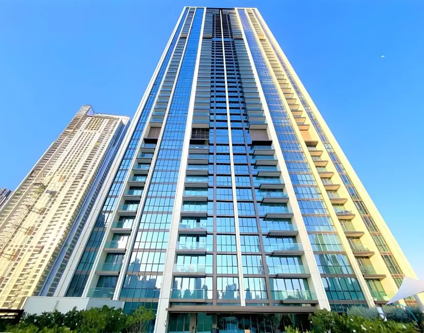 Charming 1-Bedroom Apartment — Downtown Dubai — photo 35