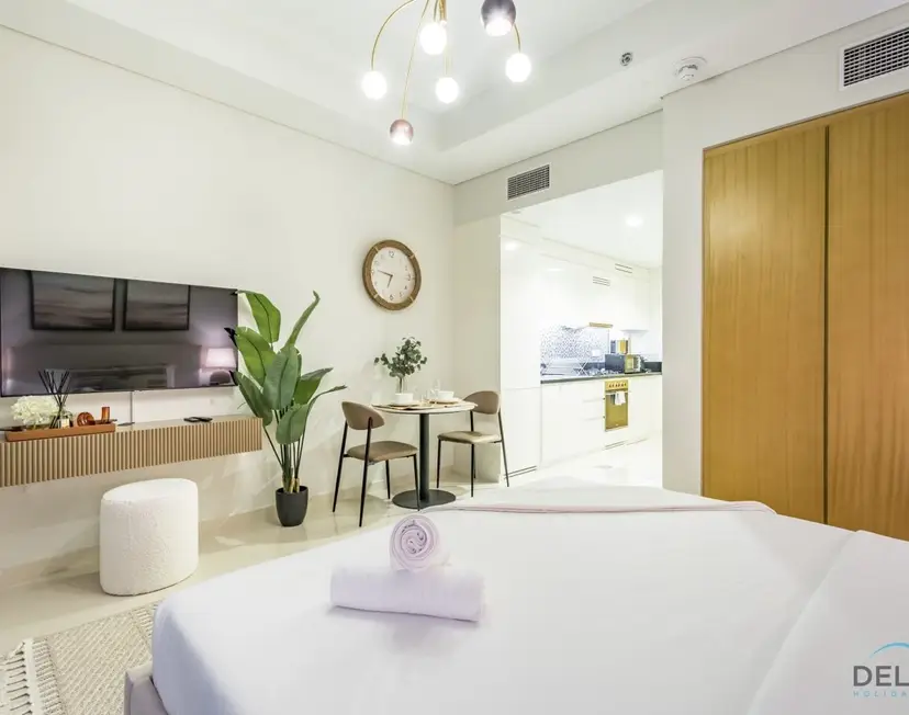 Refined Studio Apartment in Aykon City 2 Tower — Business Bay — photo 20