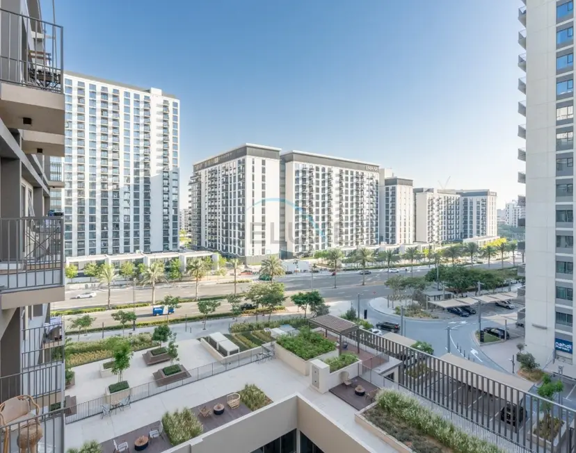 Community Views 1-Bedroom with Balcony, Walking Distance to the Park — Dubai Hills — photo 6