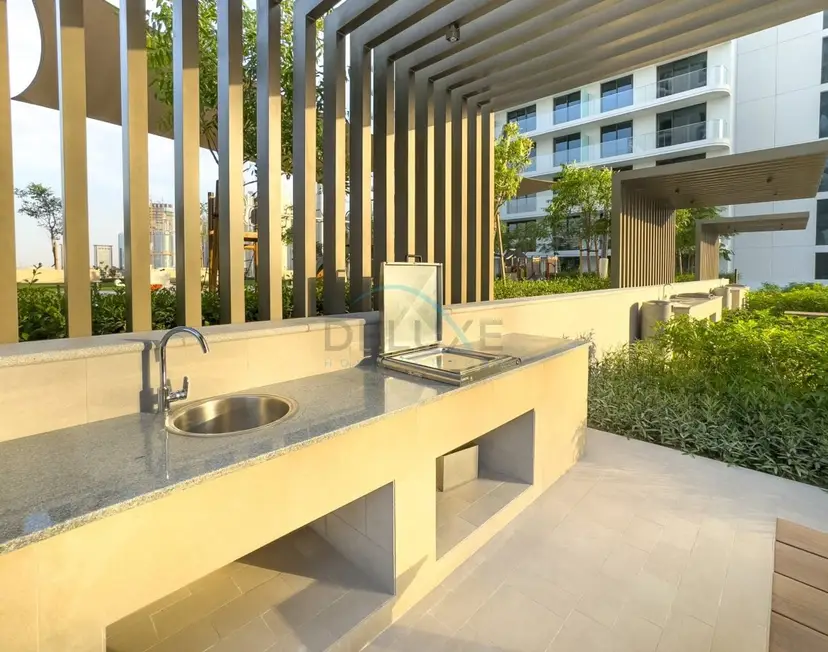 Partial Marina and City Views 1-Bedroom — Emaar Beachfront — photo 25