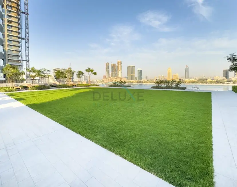Partial Marina and City Views 1-Bedroom — Emaar Beachfront — photo 28