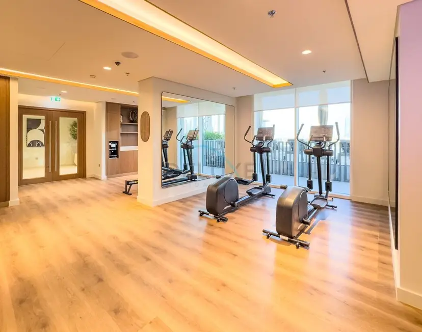 Partial Marina and City Views 1-Bedroom — Emaar Beachfront — photo 34