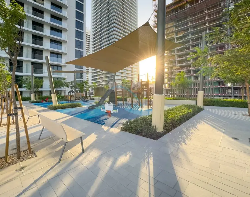 Partial Marina and City Views 1-Bedroom — Emaar Beachfront — photo 37