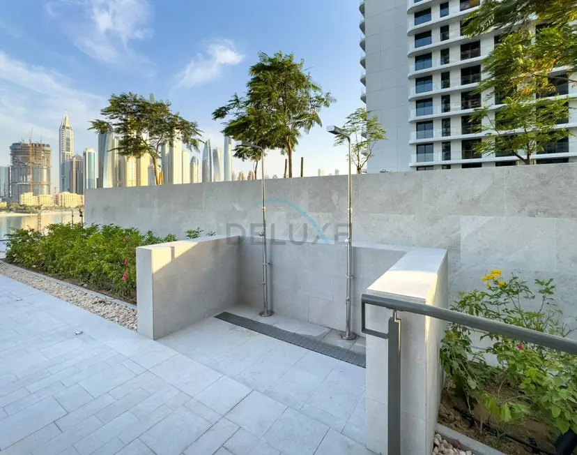 Partial Marina and City Views 1-Bedroom — Emaar Beachfront — photo 38