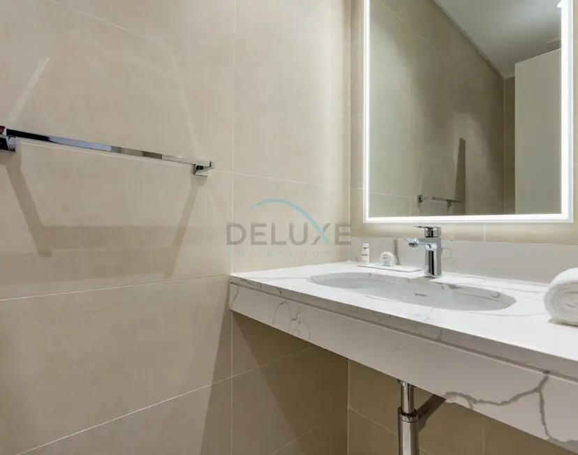 Urban Beachside 2-Bedroom with a Glimpse of Burj Khalifa — La Mer — photo 15