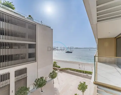 Partial Sea Views with Private Beach Access — Emaar Beachfront — photo 5