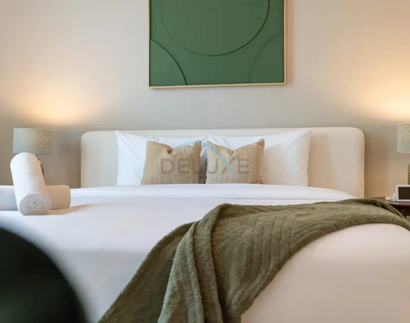 Urban Beachside 2-Bedroom with a Glimpse of Burj Khalifa — La Mer — photo 19