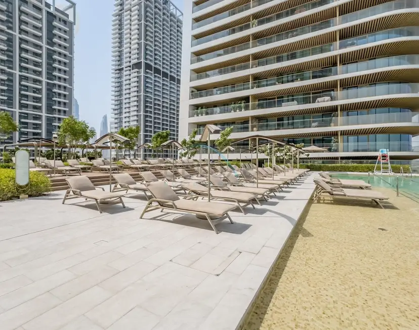 Partial Sea Views with Private Beach Access — Emaar Beachfront — photo 20