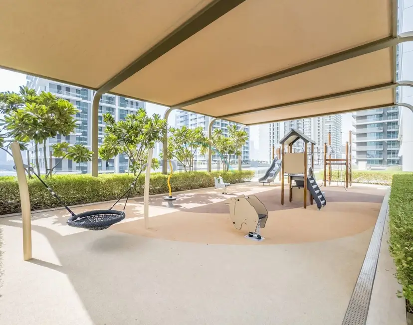 Partial Sea Views with Private Beach Access — Emaar Beachfront — photo 21