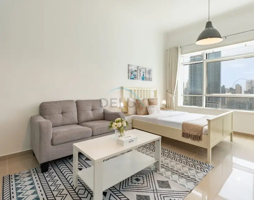 Chic Waterfront Location with Direct Metro Access and a Glimpse of Ain — Jumeirah Lake Towers — photo 2