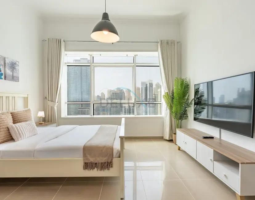 Chic Waterfront Location with Direct Metro Access and a Glimpse of Ain — Jumeirah Lake Towers — photo 8