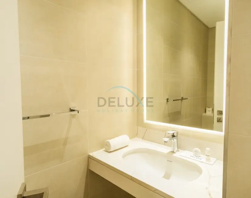 Seafront 2-Bedroom, Within Walking Distance to La Mer Beach — photo 19