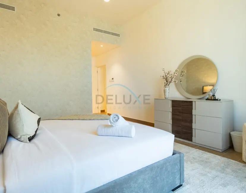 Seafront 2-Bedroom, Within Walking Distance to La Mer Beach — photo 24