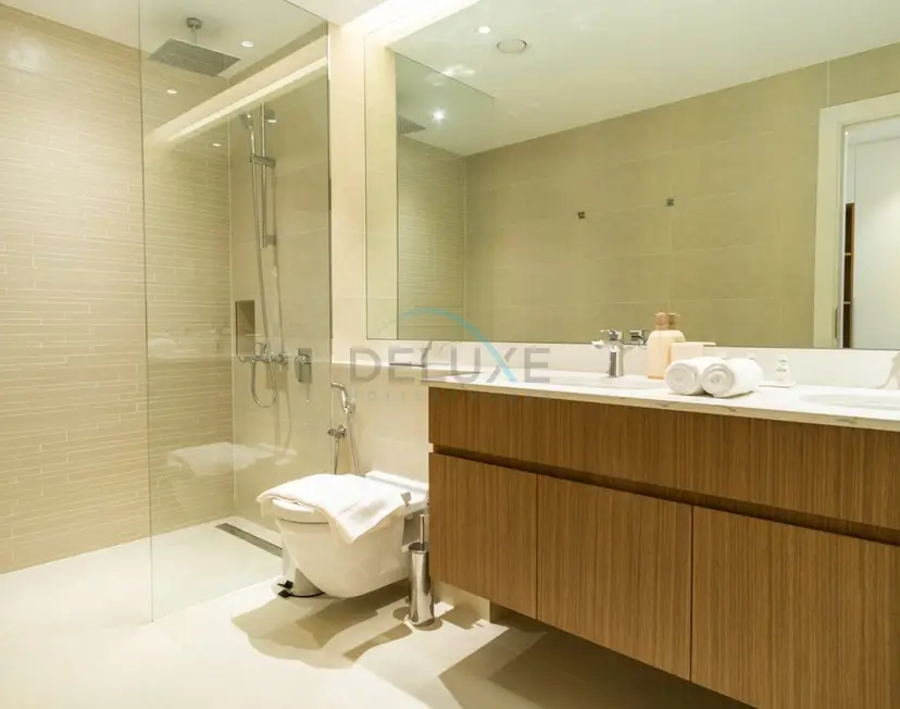 Seafront 2-Bedroom, Within Walking Distance to La Mer Beach — photo 25