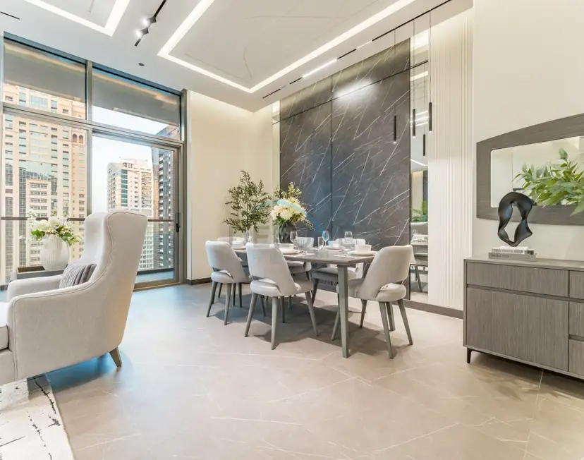 Luxurious High-Floor 3-Bedroom with Assistant Room — Jumeirah Lake Towers — photo 11