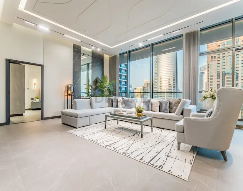 Luxurious High-Floor 3-Bedroom with Assistant Room — Jumeirah Lake Towers — photo 13