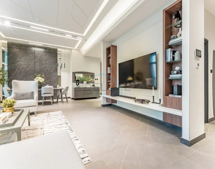 Luxurious High-Floor 3-Bedroom with Assistant Room — Jumeirah Lake Towers — photo 14