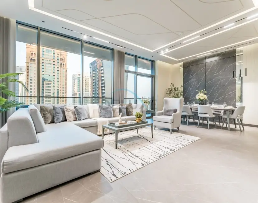 Luxurious High-Floor 3-Bedroom with Assistant Room — Jumeirah Lake Towers — photo 2