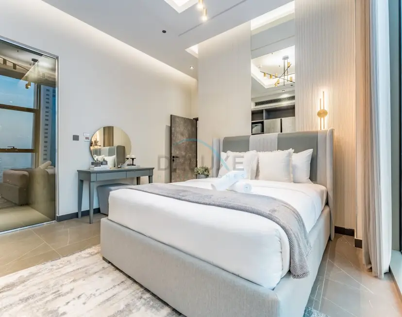 Luxurious High-Floor 3-Bedroom with Assistant Room — Jumeirah Lake Towers — photo 22