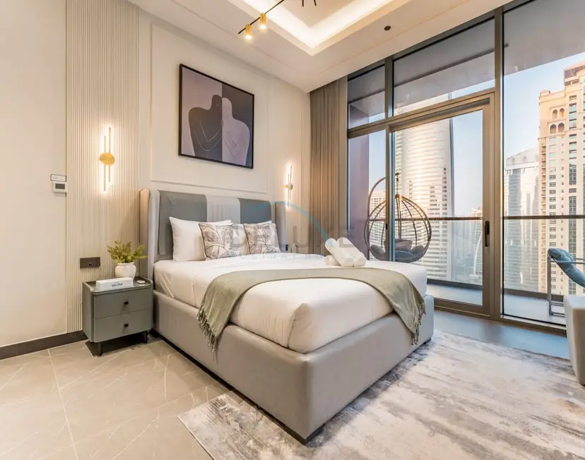 Luxurious High-Floor 3-Bedroom with Assistant Room — Jumeirah Lake Towers — photo 24