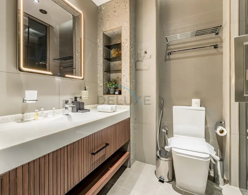 Luxurious High-Floor 3-Bedroom with Assistant Room — Jumeirah Lake Towers — photo 27
