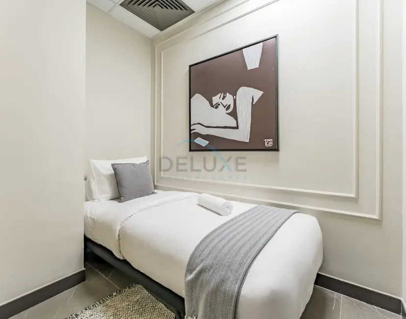 Luxurious High-Floor 3-Bedroom with Assistant Room — Jumeirah Lake Towers — photo 28