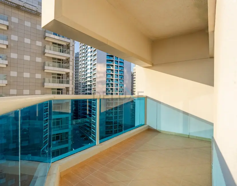 Family-Friendly Apartment, Few Minutes Drive — Dubai Sports City — photo 21