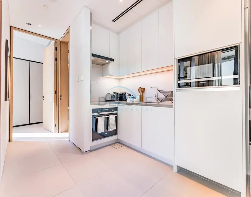 Балкон с видом на марину и частичным видом на море — Jumeirah Beach Residence — photo 8