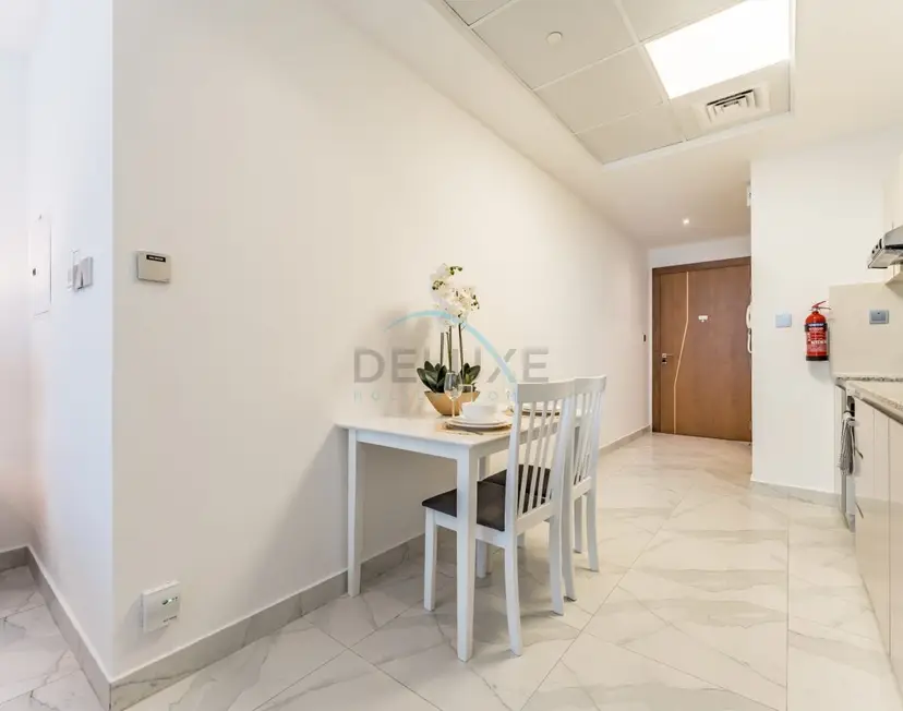 现代带家具开间公寓 — 商业湾 — photo 8
