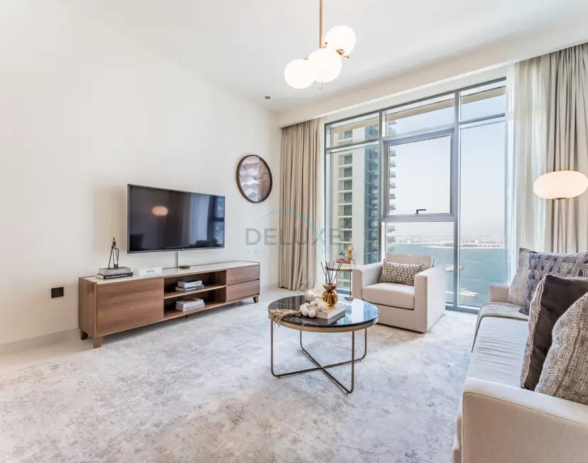 Prime Waterfront Living with Partial Sea Views, Just a Short Drive — Emaar Beachfront — photo 11