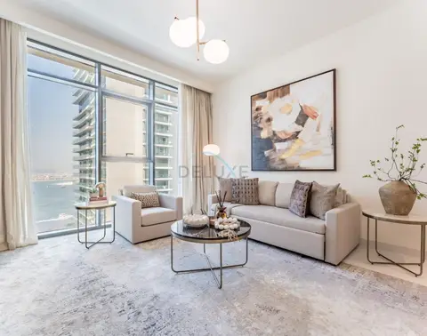 Prime Waterfront Living with Partial Sea Views, Just a Short Drive — Emaar Beachfront — photo 2