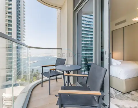 Prime Waterfront Living with Partial Sea Views, Just a Short Drive — Emaar Beachfront — photo 5