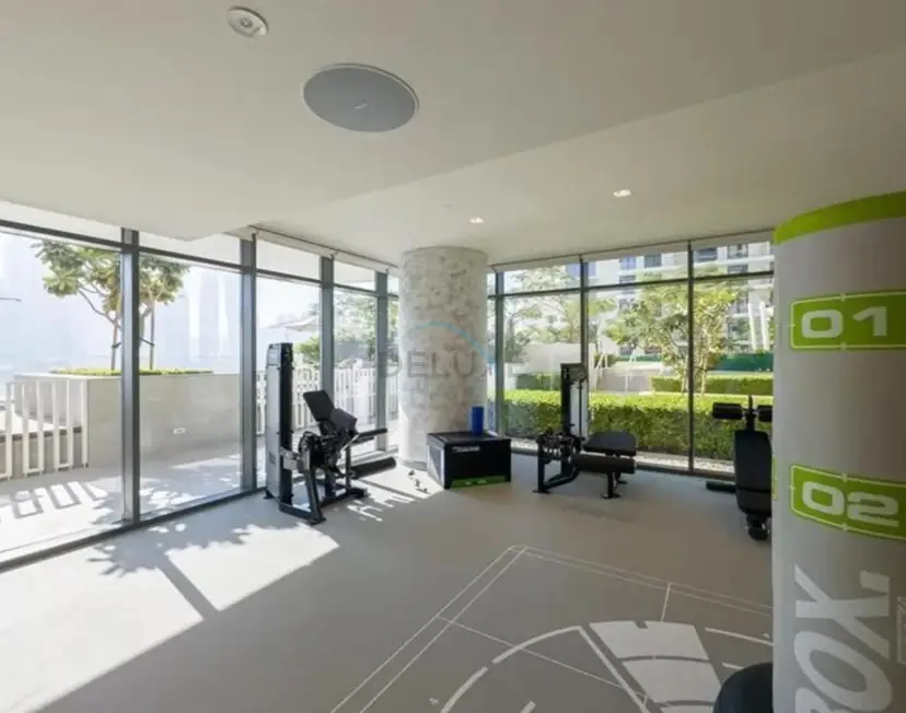 Prime Waterfront Living with Partial Sea Views, Just a Short Drive — Emaar Beachfront — photo 32