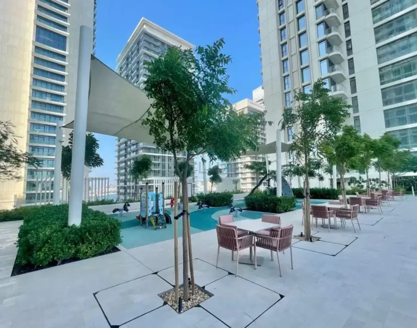 Prime Waterfront Living with Partial Sea Views, Just a Short Drive — Emaar Beachfront — photo 33