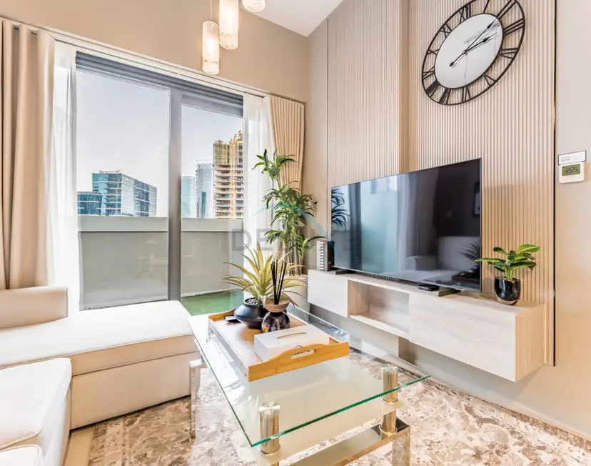 Furnished 1Bedroom with Burj Khalifa Tip View — Business Bay — photo 2