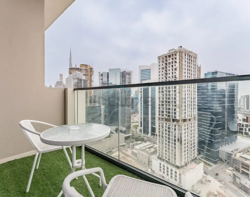Furnished 1Bedroom with Burj Khalifa Tip View — Business Bay — photo 4