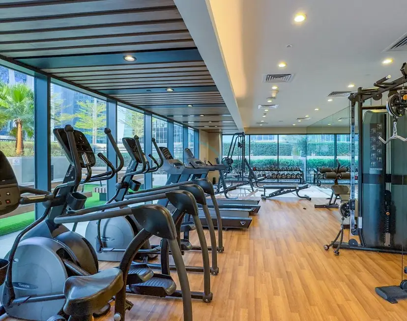 Furnished 1Bedroom with Burj Khalifa Tip View — Business Bay — photo 17