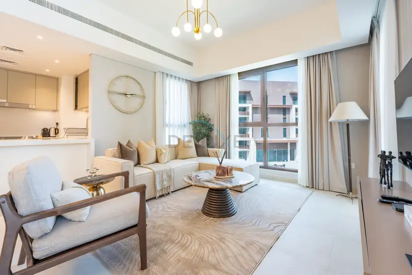 Chic 2-Bedroom Retreat with Assistant Room — Jumeirah — photo 1
