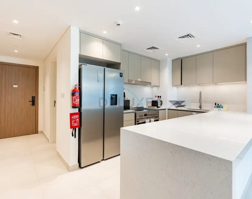 Chic 2-Bedroom Retreat with Assistant Room — Jumeirah — photo 18