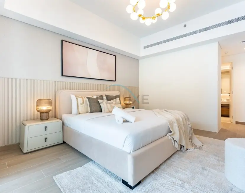Chic 2-Bedroom Retreat with Assistant Room — Jumeirah — photo 25