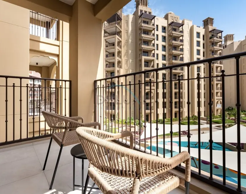 Chic 2-Bedroom Retreat with Assistant Room — Jumeirah — photo 28