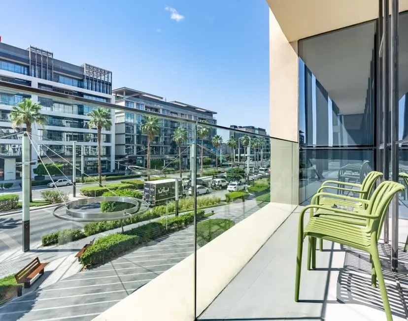 Elegant 2-Bedroom with Assistant’s Room Next to Coca-Cola Arena — Al Wasl — photo 6