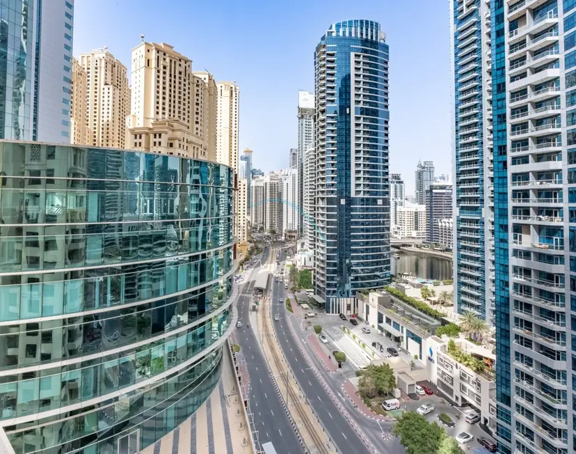 Balcony Overlooking the Marina and Yachts — Jumeirah Beach Residence — photo 25